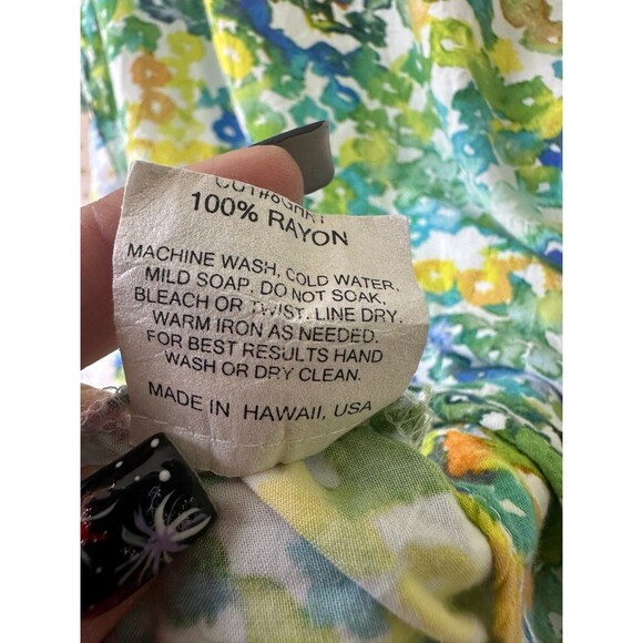 Jams World Women's Hawaii Exclusive All Over Watercolor Flutter Sleeve Blouse S - Picture 7 of 7
